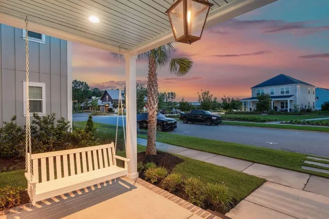 $649,000 | 202 Symphony Avenue, Summerville, SC 29486