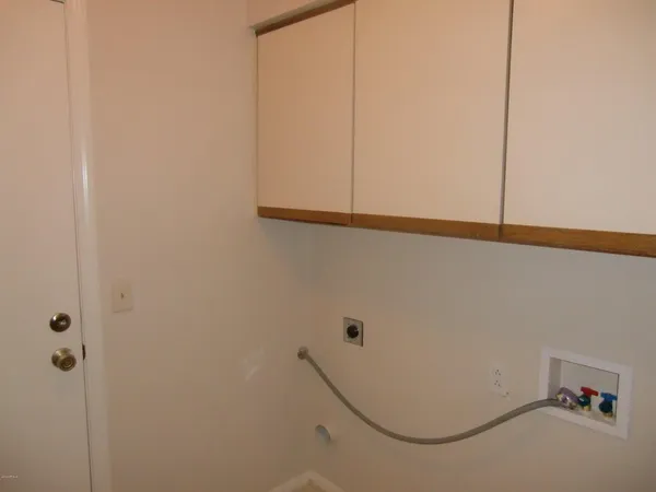 $2,195 | 3305 East Wildwood Drive, Phoenix, AZ 85048