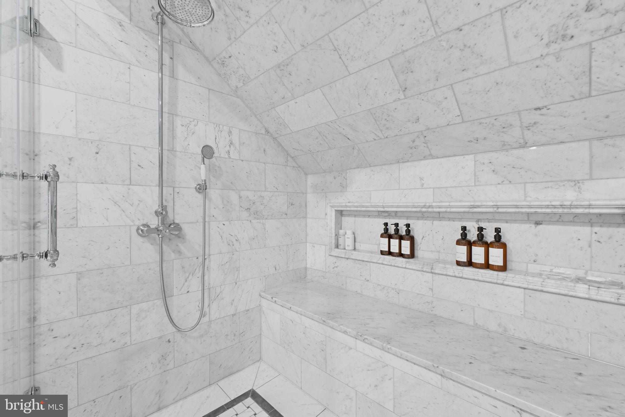 9217 Jeffery Road Great Falls, VA 22066 - Photo 43 of 80