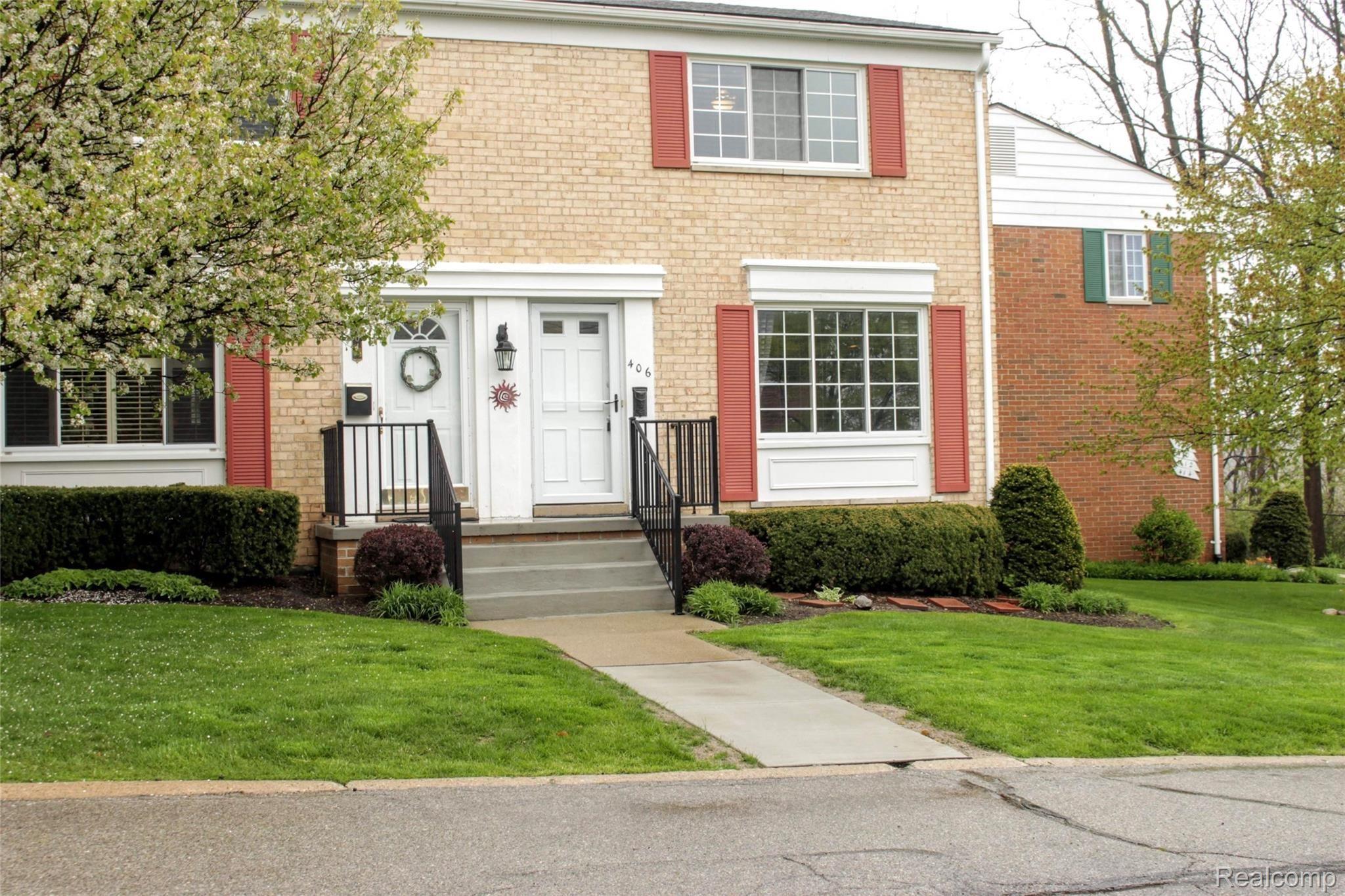 406 Baldwin Avenue Rochester, MI 48307 - Photo 23 of 28 Front of House1.jpg