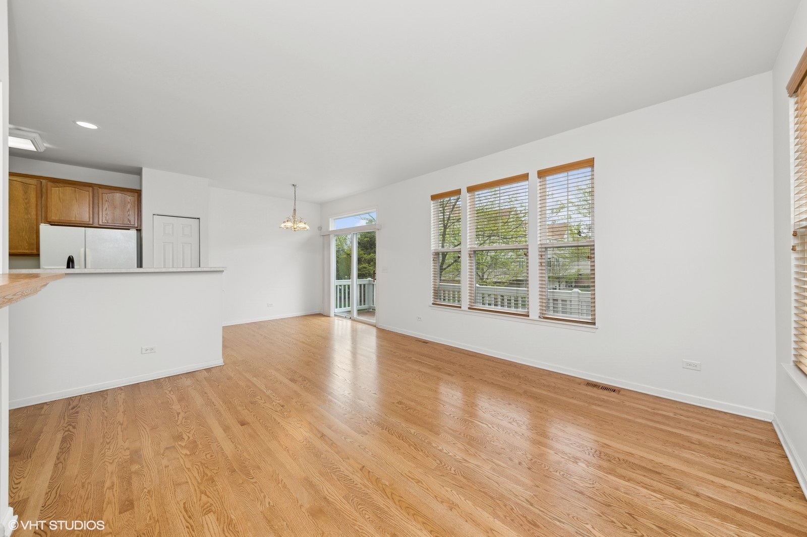 5508 Cloverdale Road Hanover Park, IL 60133 - Photo 11 of 32 Gallery Image 11