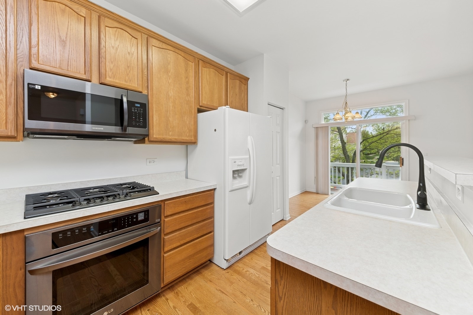 5508 Cloverdale Road Hanover Park, IL 60133 - Photo 6 of 32 Gallery Image 6