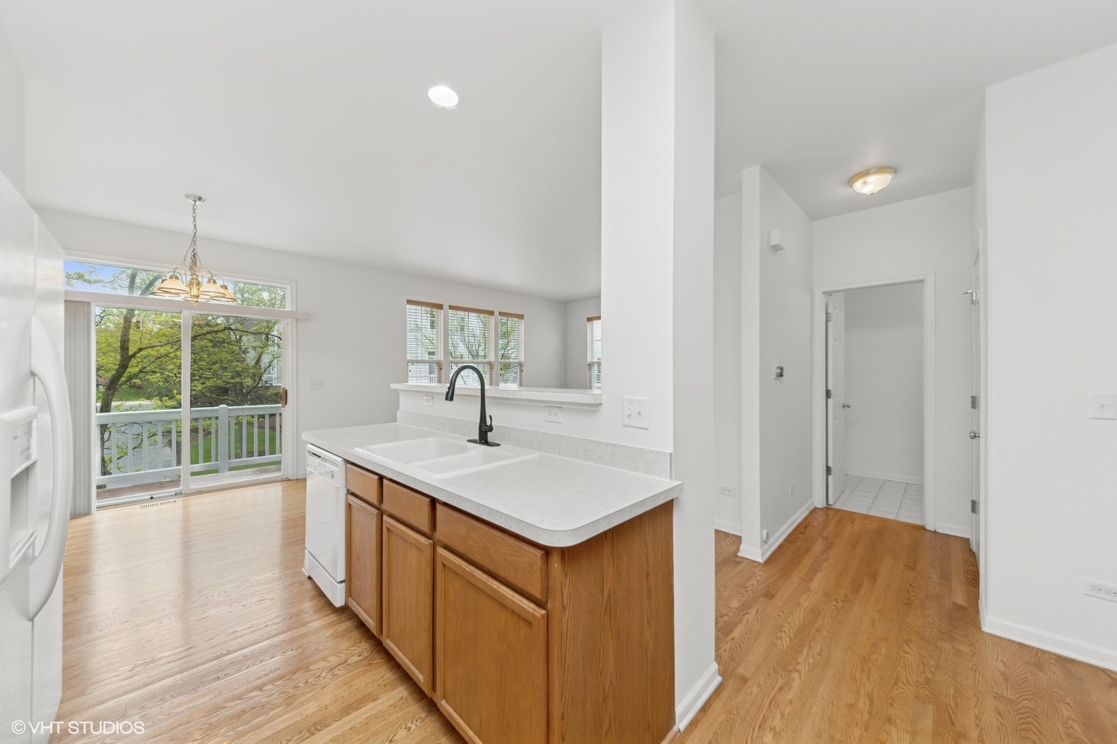 5508 Cloverdale Road Hanover Park, IL 60133 - Photo 7 of 32 Gallery Image 7
