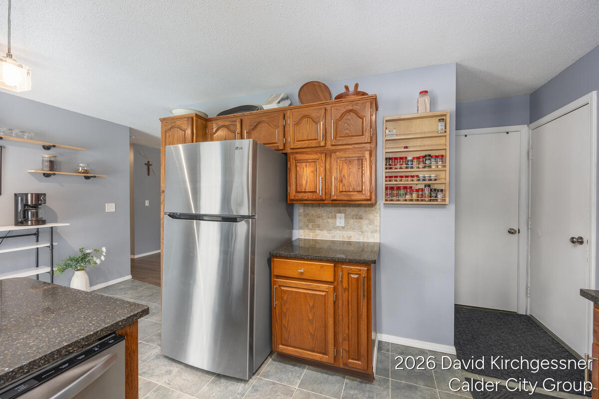 2972 West Fruitport Rd. Spring Lake, MI 49456 - Photo 10 of 45 2972-West-Fruitport_011