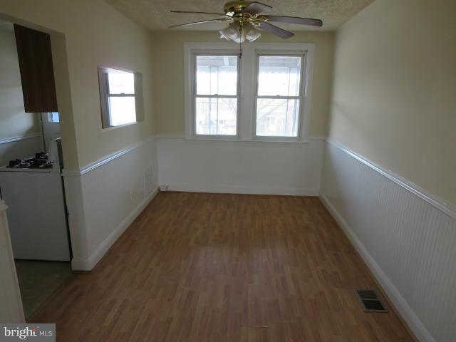 216 West Edgevale Road Baltimore, MD 21225 - Photo 3 of 14 Dining Room