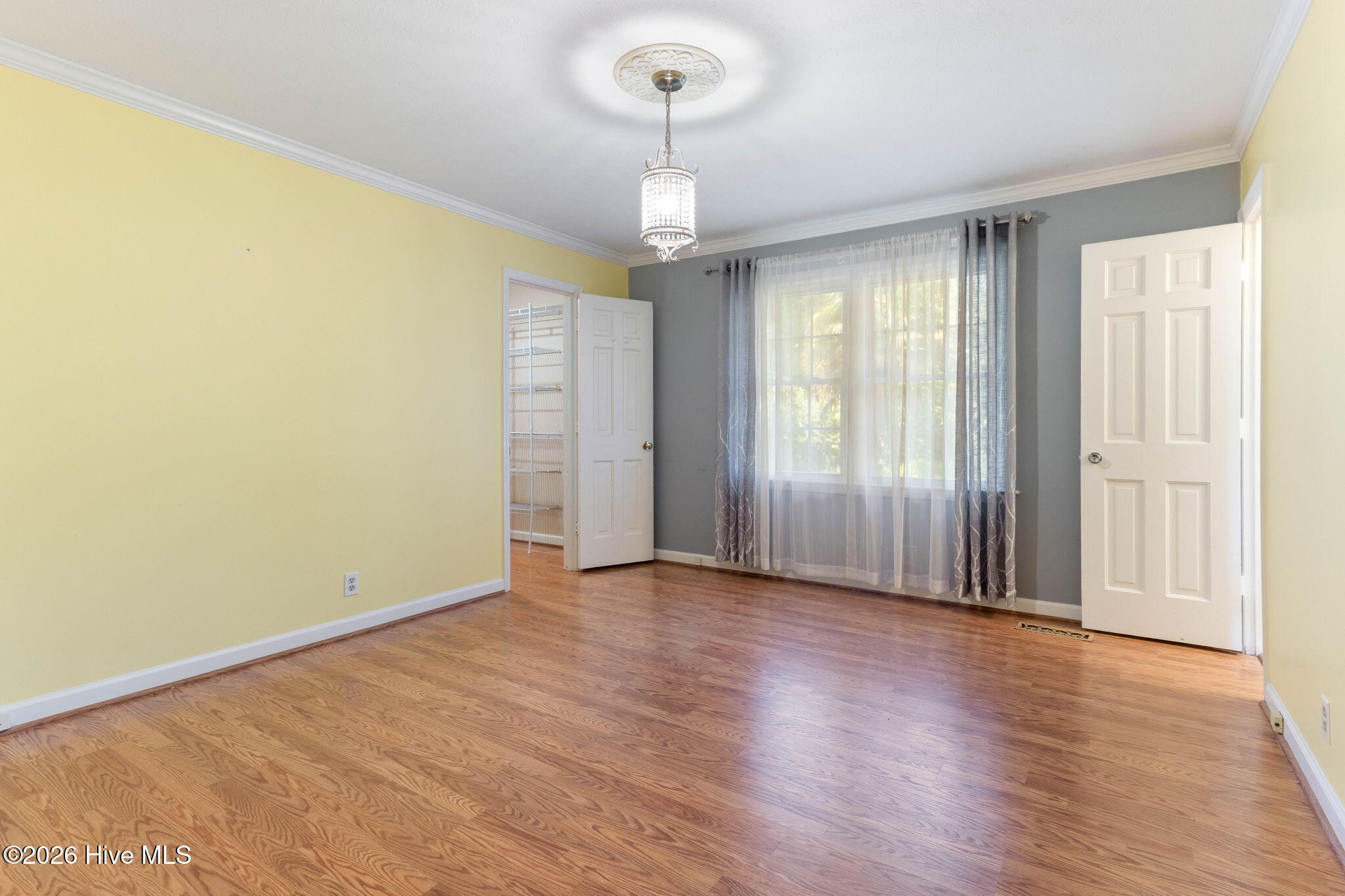 2022 Airport Road Elizabethtown, NC 28337 - Photo 16 of 47 With Walk In Closet