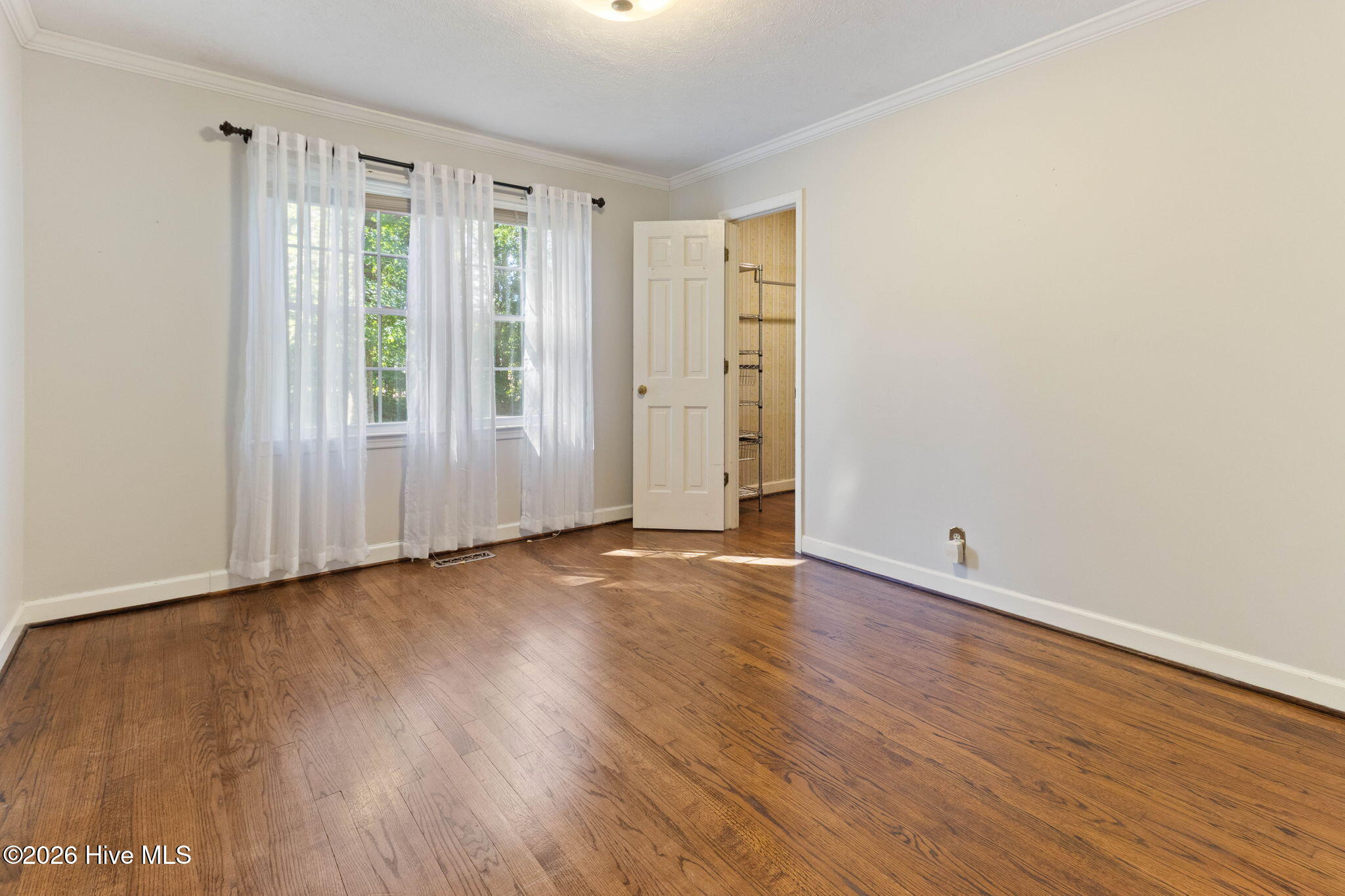 2022 Airport Road Elizabethtown, NC 28337 - Photo 20 of 47 With Walk In Closet