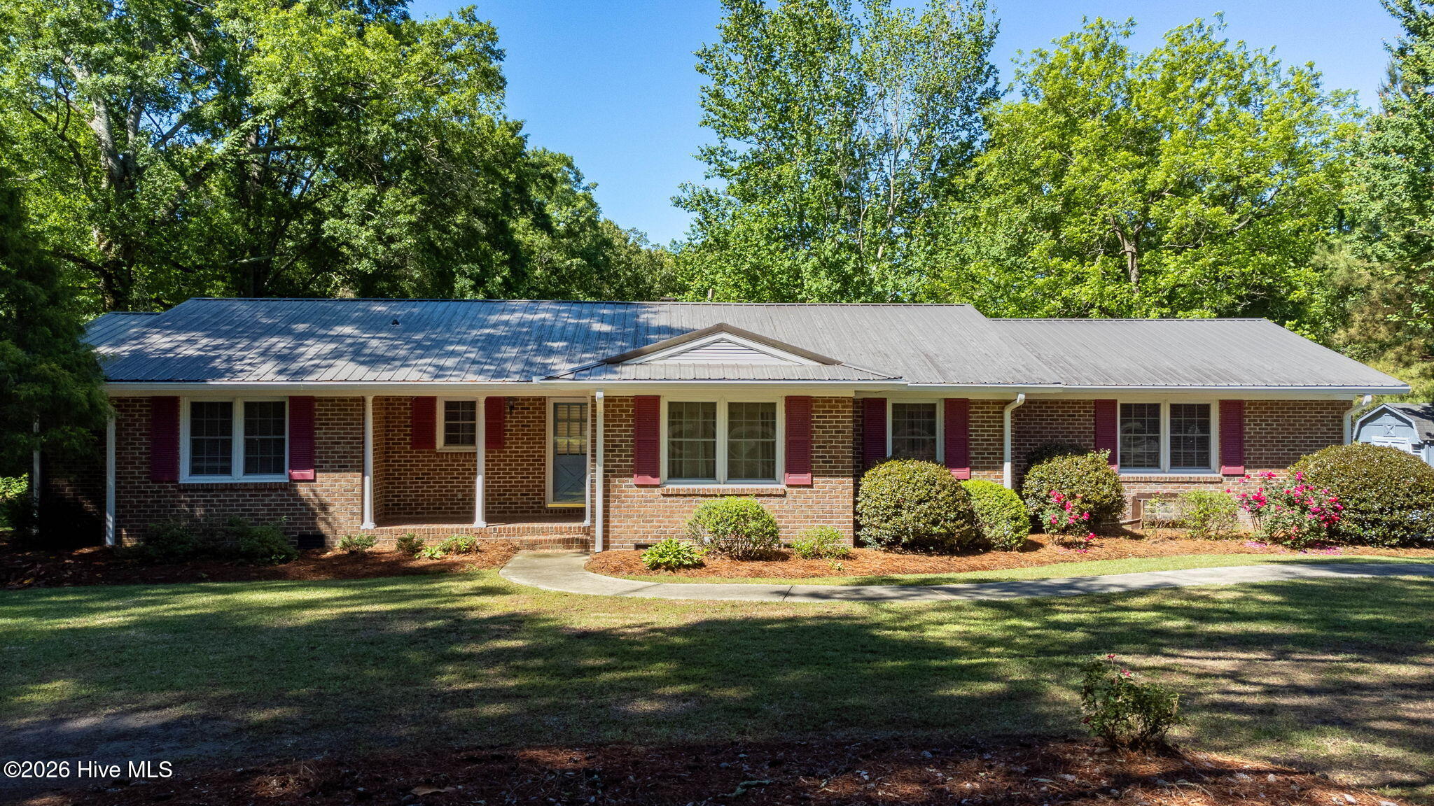 2022 Airport Road Elizabethtown, NC 28337 - Photo 39 of 47 Front View