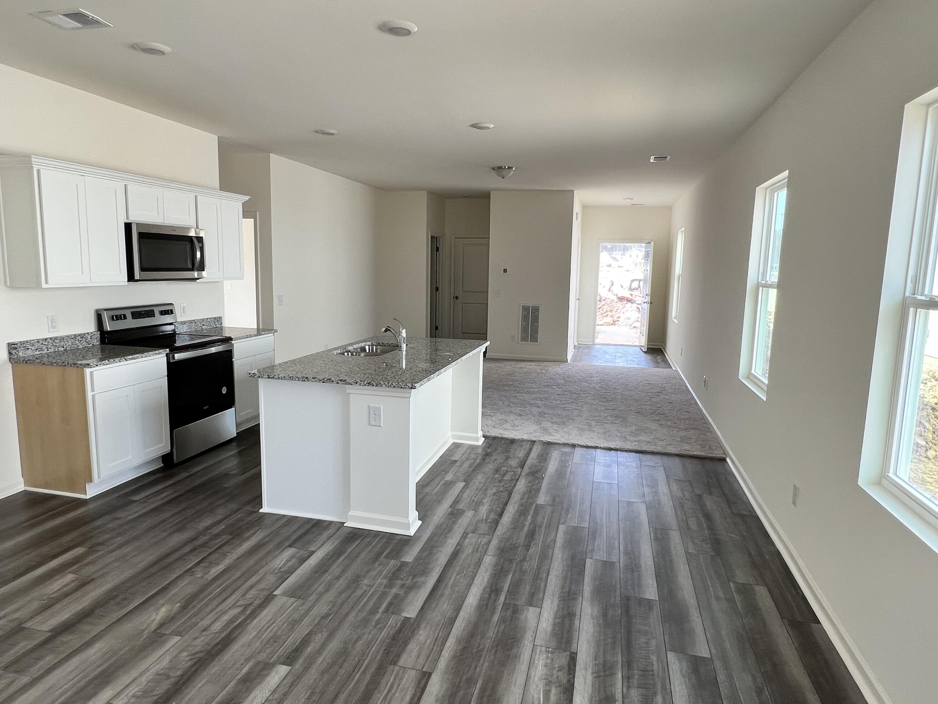 256 Phoenix Drive Summerville, SC 29486 - Photo 3 of 17 7