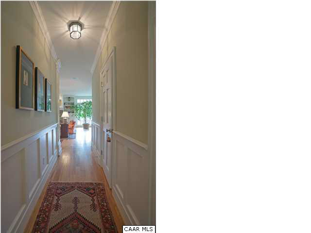 4400 Ivy Road Charlottesville, VA 22903 - Photo 19 of 37 Gallery Image 19