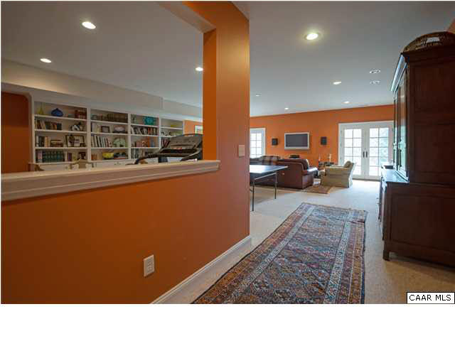 4400 Ivy Road Charlottesville, VA 22903 - Photo 20 of 37 Gallery Image 20
