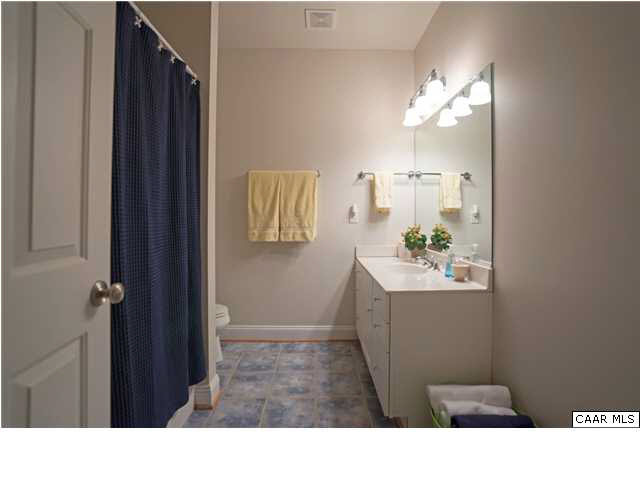 4400 Ivy Road Charlottesville, VA 22903 - Photo 24 of 37 Gallery Image 24