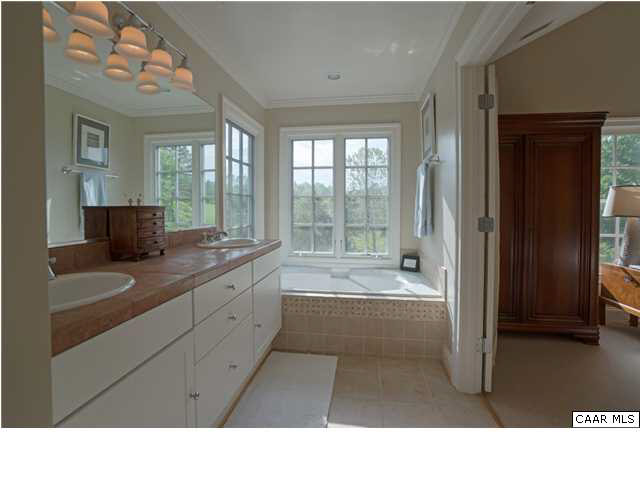 4400 Ivy Road Charlottesville, VA 22903 - Photo 28 of 37 Gallery Image 28