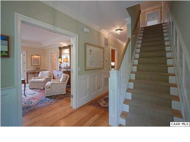 4400 Ivy Road Charlottesville, VA 22903 - Photo 6 of 37 Gallery Image 6