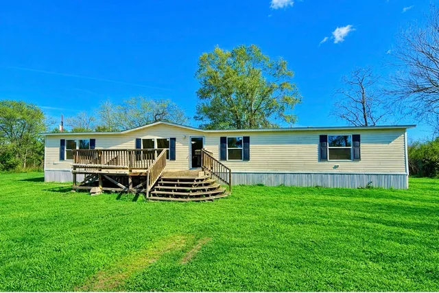 $2,900 | 119 Frank Lane, Old River-Winfree, TX 77523