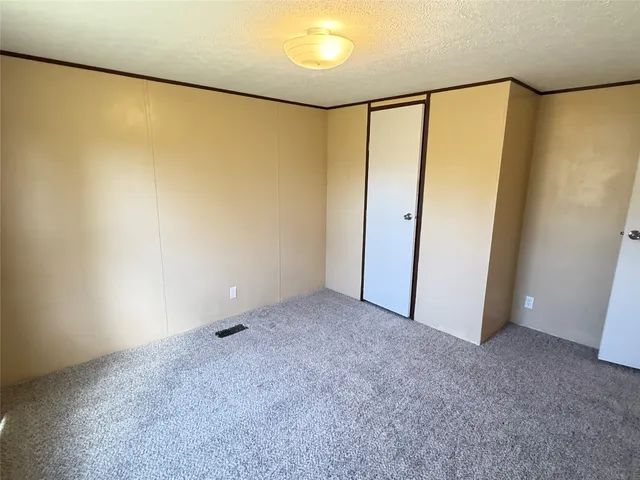 $2,900 | 119 Frank Lane, Old River-Winfree, TX 77523