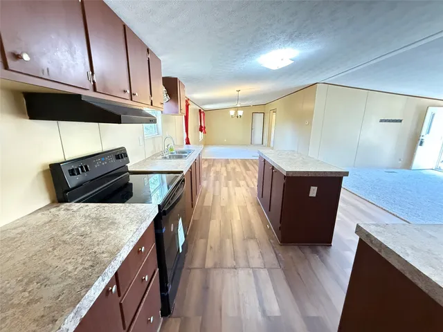 $2,900 | 119 Frank Lane, Old River-Winfree, TX 77523