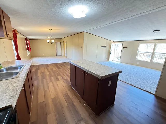 $2,900 | 119 Frank Lane, Old River-Winfree, TX 77523