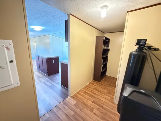 $2,900 | 119 Frank Lane, Old River-Winfree, TX 77523