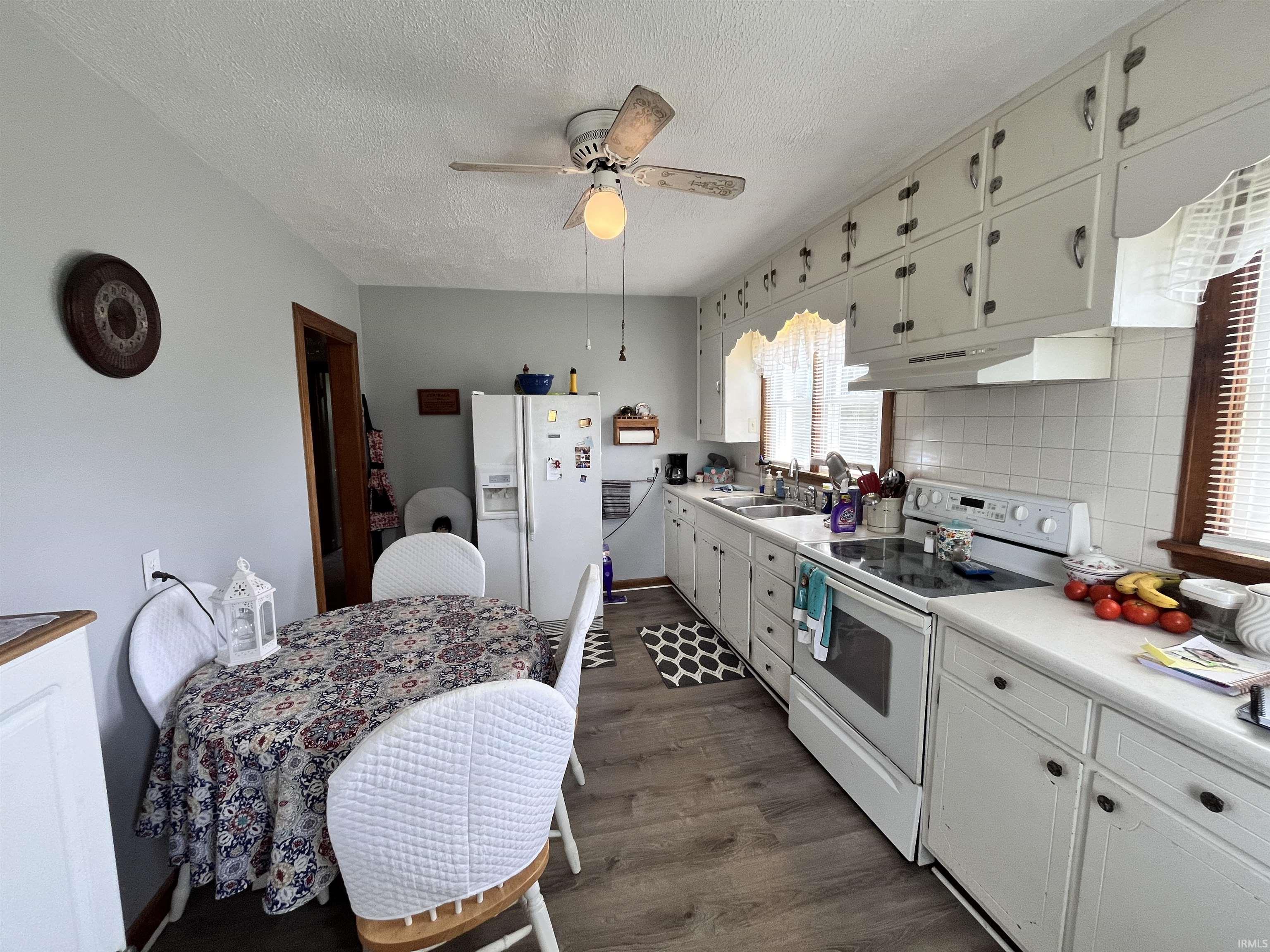 4492 East St Road Petersburg, IN 47567 - Photo 17 of 32 Gallery Image 17