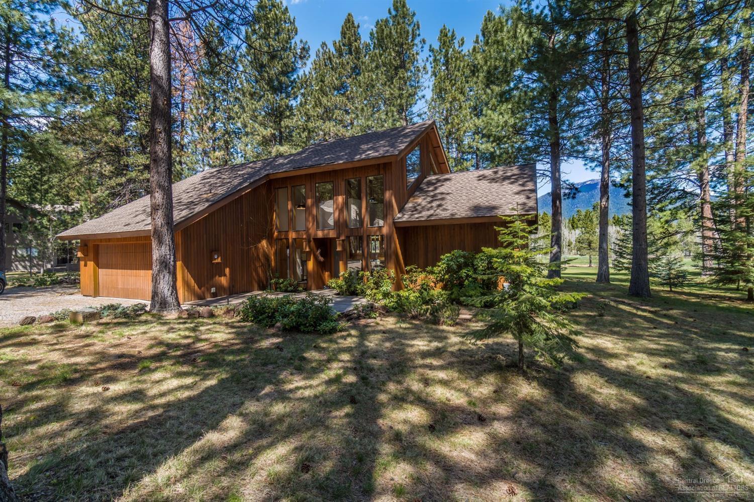 13710 Speedwell Black Butte Ranch, OR 97759 - Photo 1 of 22 Primary Photo