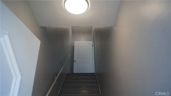 $2,000 | 2830 West 3rd Street, Los Angeles, CA 90057