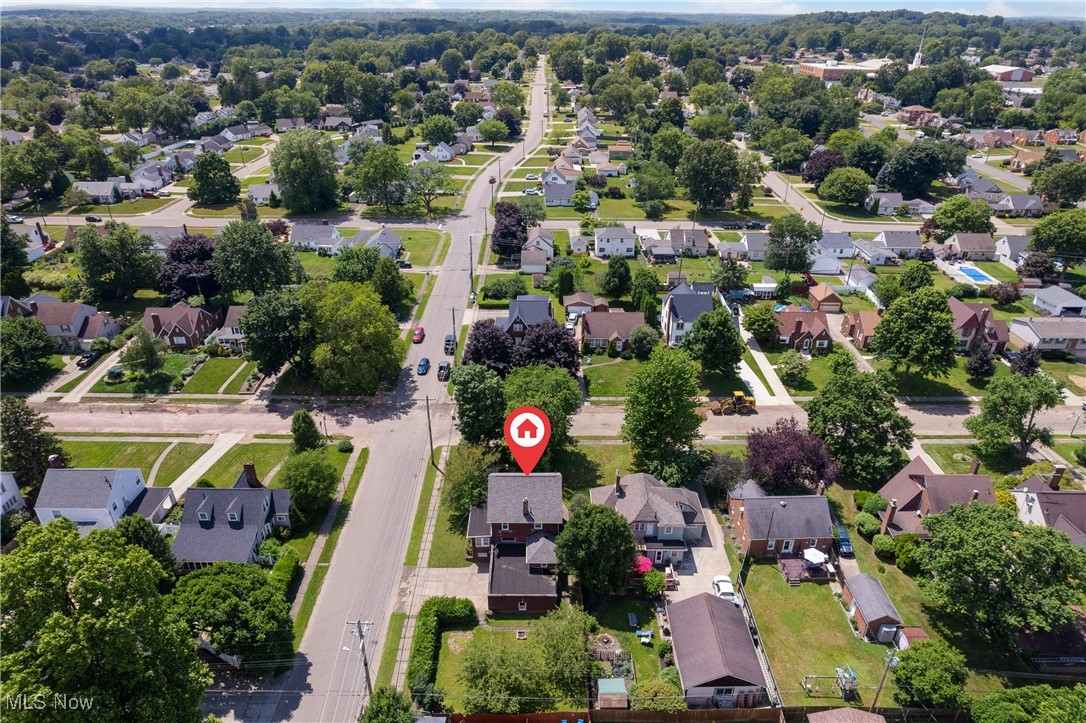 302 Poplar Avenue Northwest Canton, OH 44708 - Photo 31 of 34 Aerial perspective of suburban area