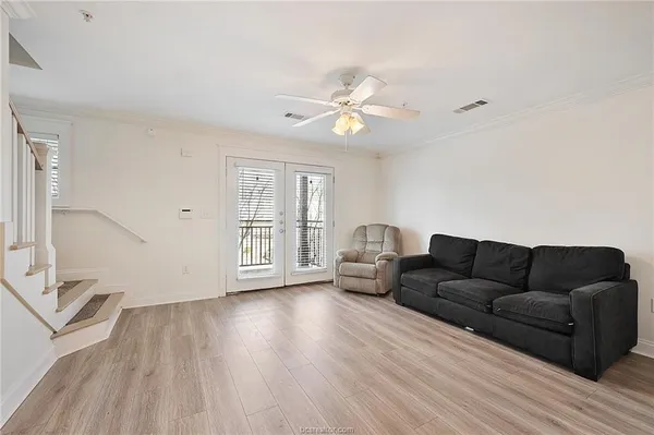 $600 | 1725 Harvey Mitchell Parkway South, Unit 637, College Station, TX 77840