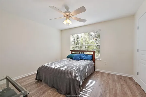 $600 | 1725 Harvey Mitchell Parkway South, Unit 637, College Station, TX 77840