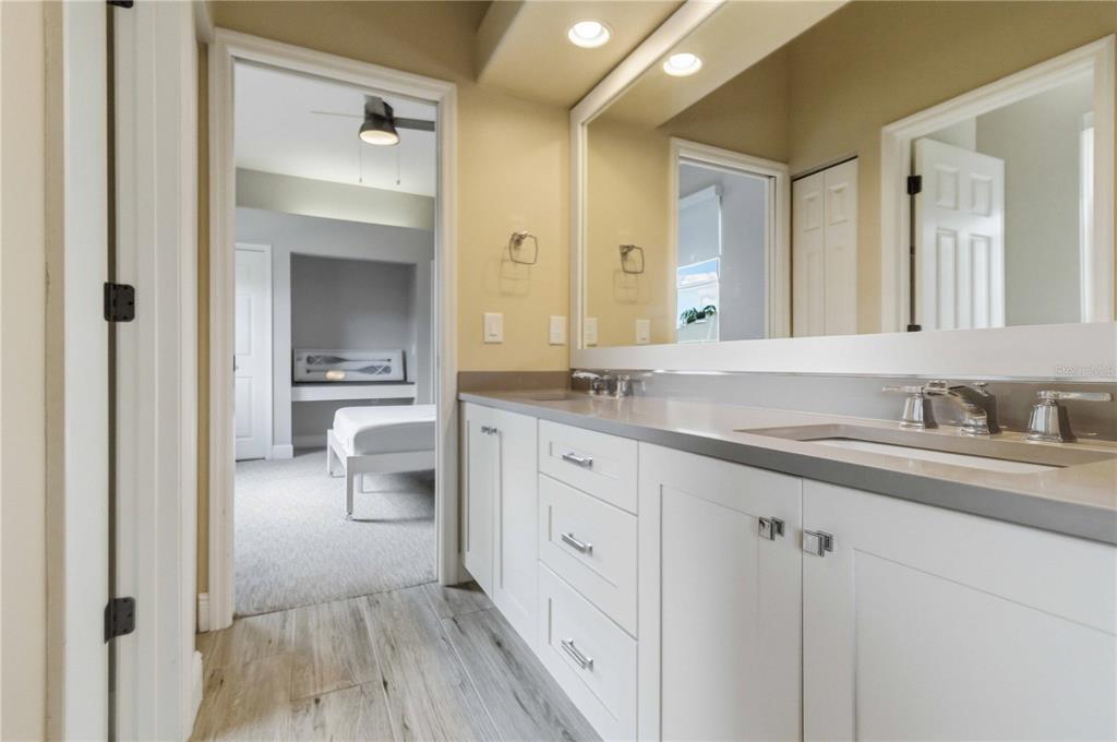 10622 Cheval Place Lakewood Ranch, FL 34202 - Photo 12 of 19