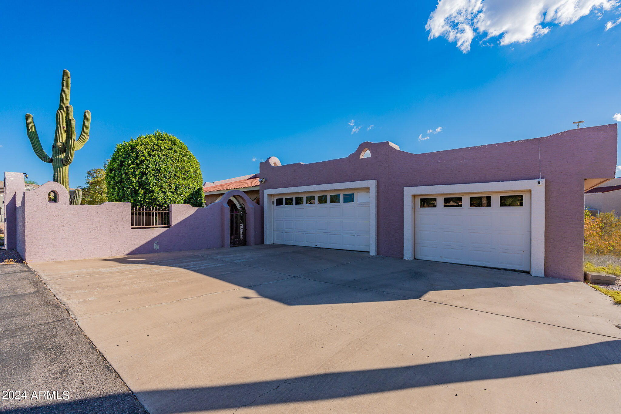 9645 East Brown Road Mesa, AZ 85207 - Photo 7 of 152 4-web-or-mls-Brown-4