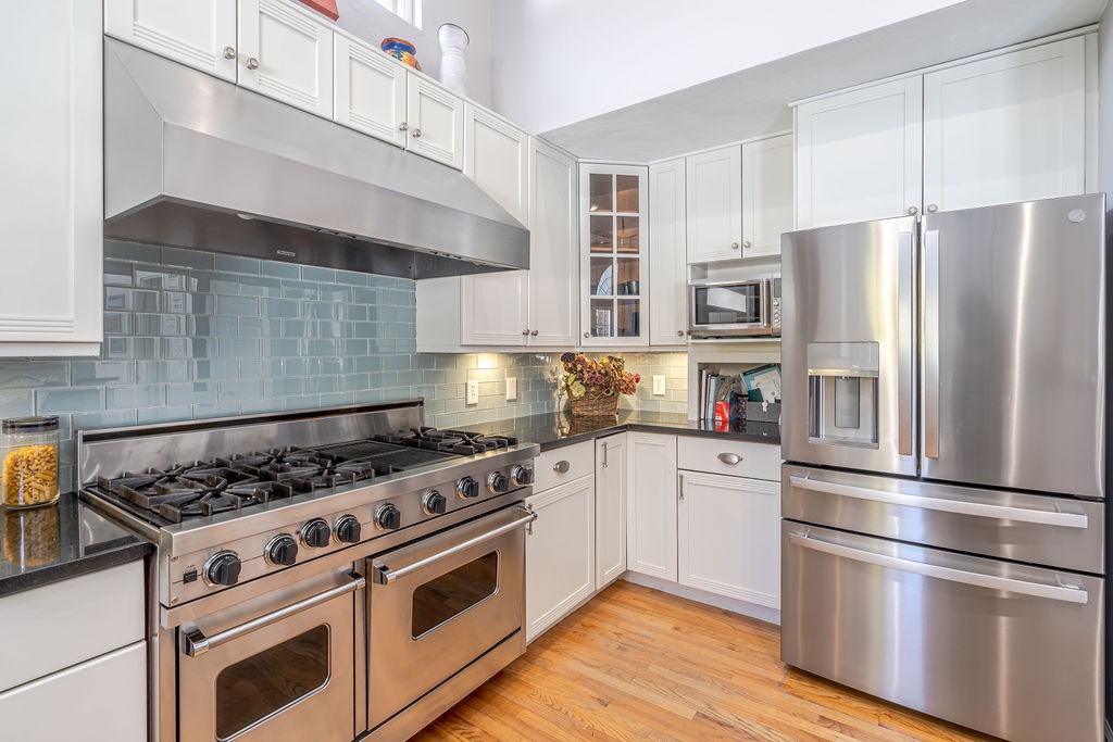 44 Red Hawk Drive Cranston, RI 02921 - Photo 9 of 43