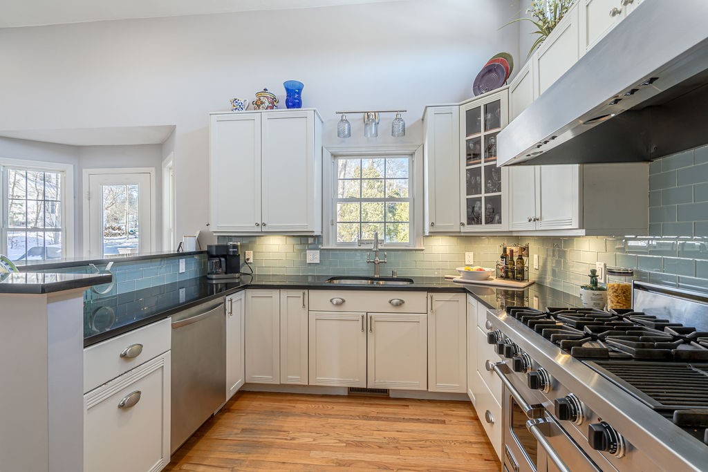 44 Red Hawk Drive Cranston, RI 02921 - Photo 10 of 43