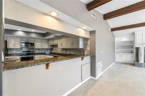 $650,000 | 14947 Lake Forest Drive, Lutz, FL 33559