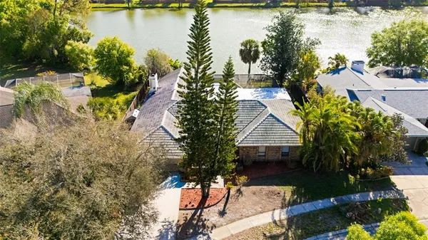 $650,000 | 14947 Lake Forest Drive, Lutz, FL 33559