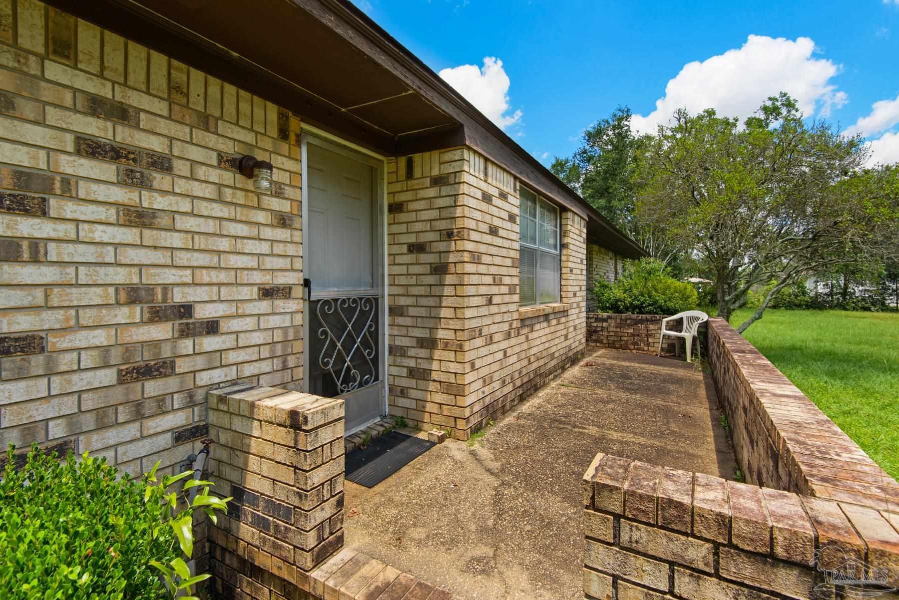 4546 Woodbine Road Pace, FL 32571 - Photo 11 of 48 Gallery Image 11