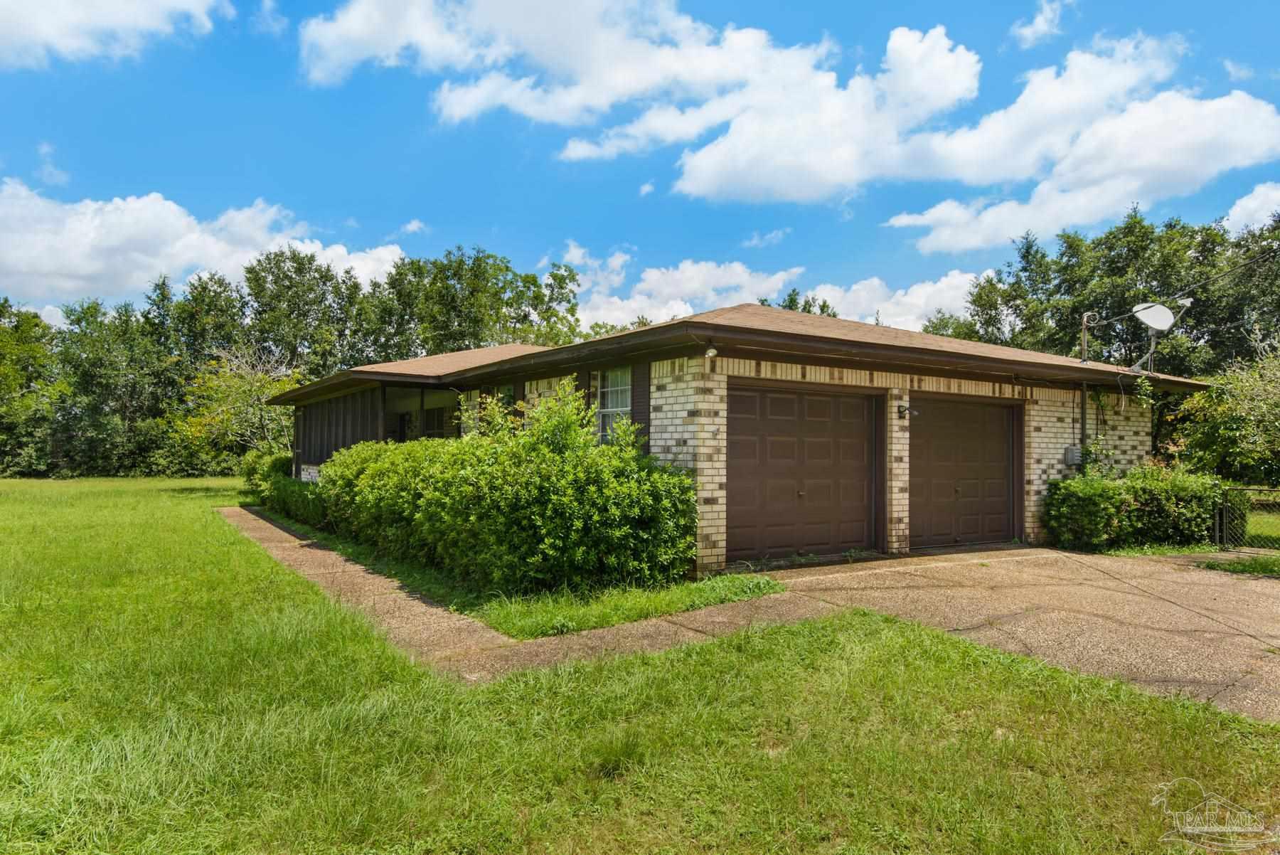 4546 Woodbine Road Pace, FL 32571 - Photo 3 of 48 Gallery Image 3