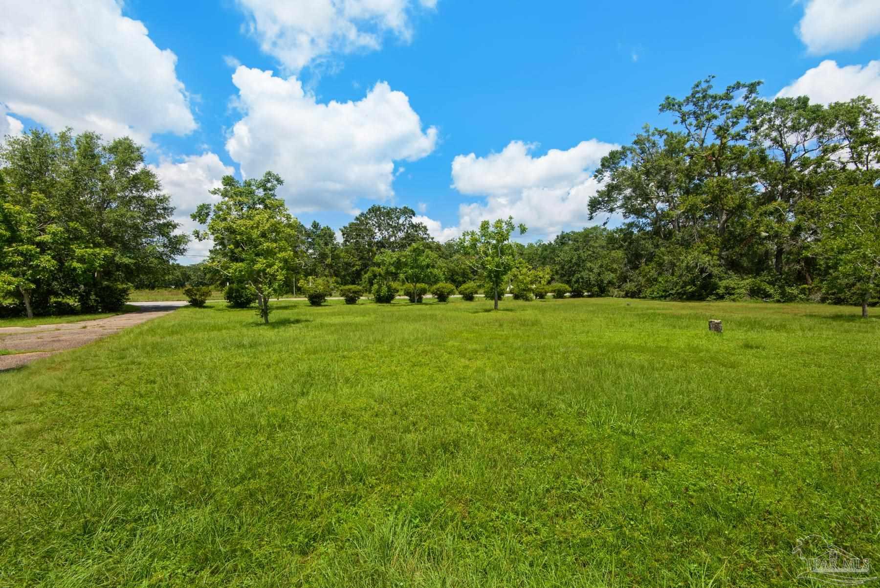 4546 Woodbine Road Pace, FL 32571 - Photo 5 of 48 Gallery Image 5