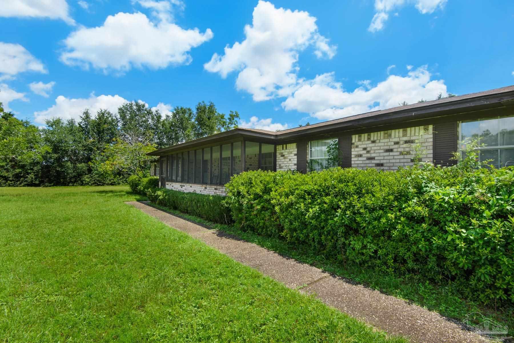 4546 Woodbine Road Pace, FL 32571 - Photo 6 of 48 Gallery Image 6