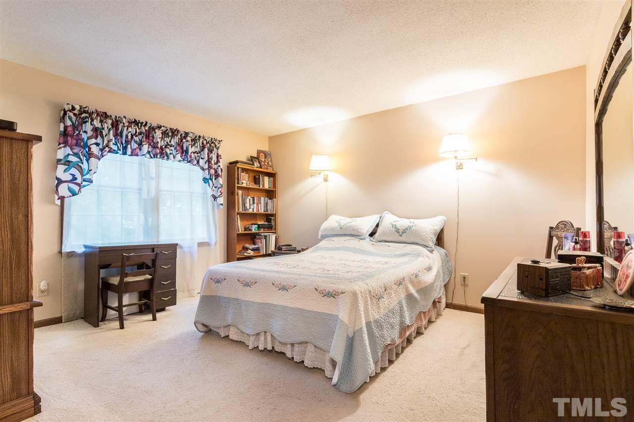 4348 Pickwick Drive Raleigh, NC 27613 - Photo 14 of 24