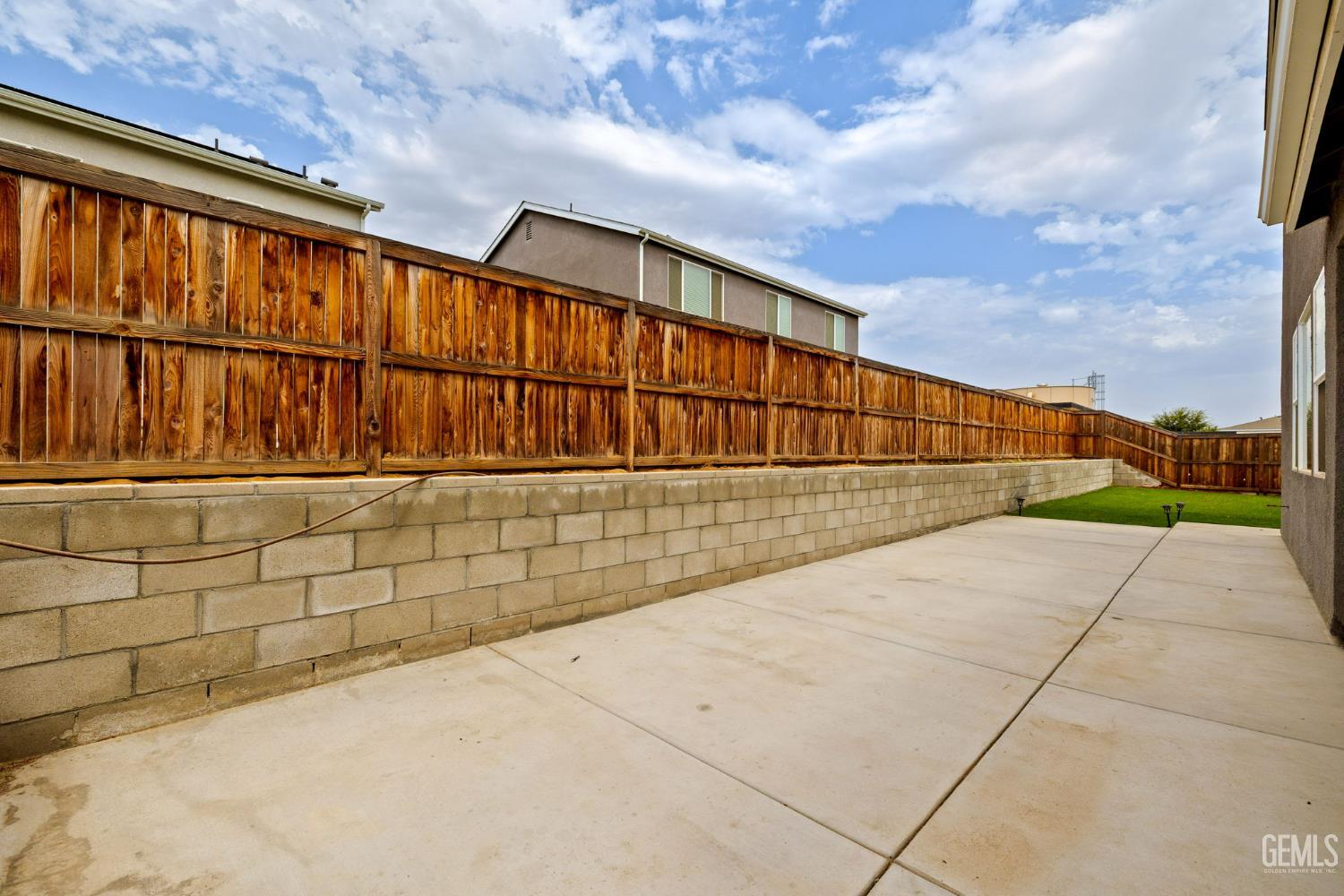 Undisclosed Address Shafter, CA 93263 - Photo 31 of 50 Gallery Image 31