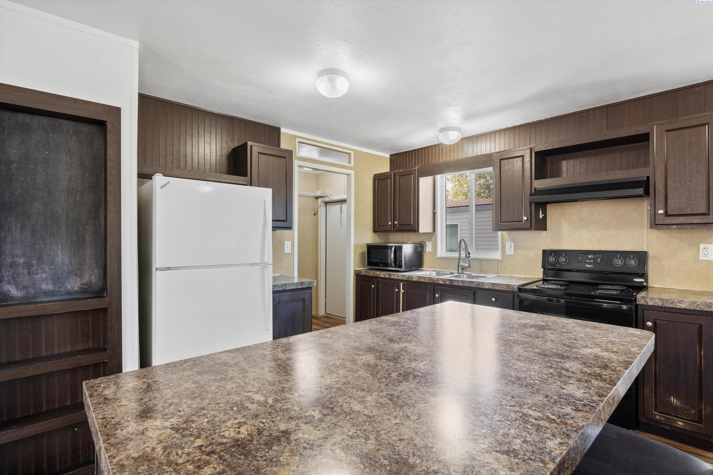200802 East Game Farm Road, Unit 136 Kennewick, WA 99337 - Photo 5 of 25 Gallery Image 5