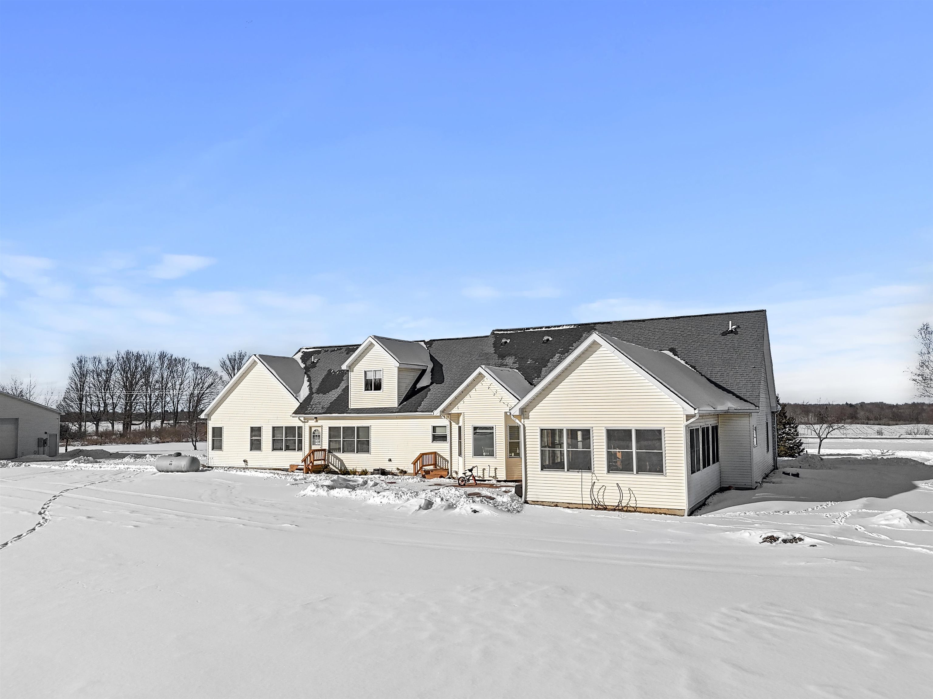 4327 15 Mile Road Marion, MI 49665 - Photo 5 of 65 1930793-ea15d633-e6b7-459d-b16d-c79c309fb02a.JPG