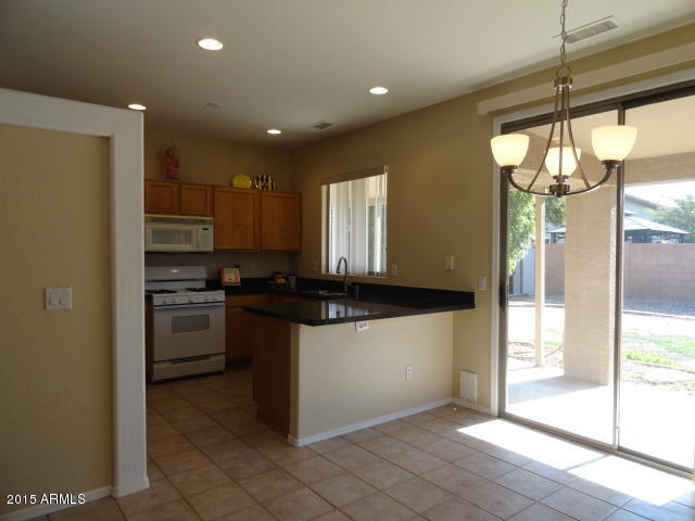11205 West Berkeley Road Avondale, AZ 85392 - Photo 8 of 16 Kitchen