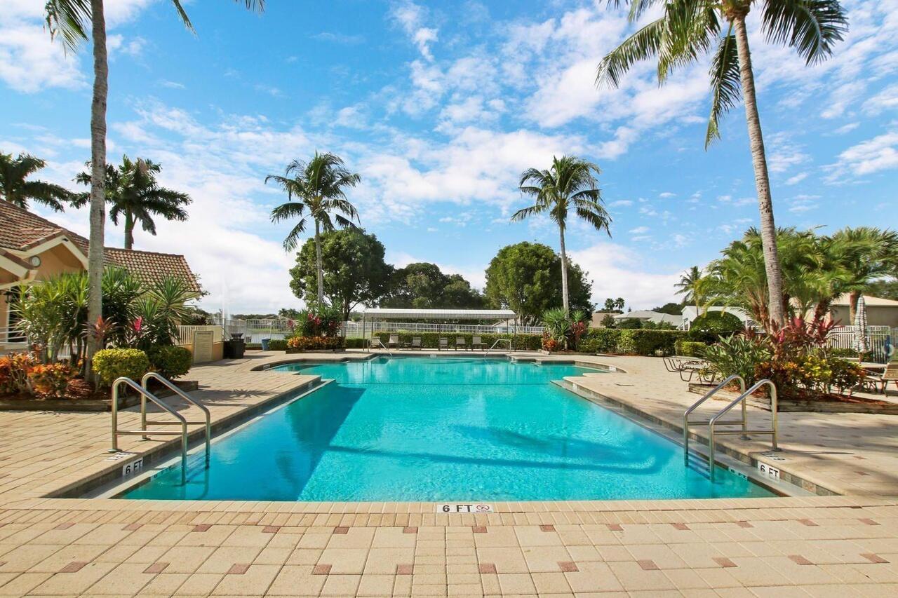 401 Mangrove Point Jupiter, FL 33458 - Photo 20 of 21 Community Pool