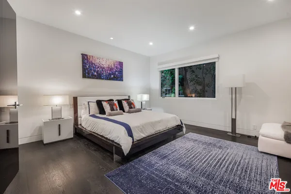 $40,000 | 511 North Rexford Drive, Beverly Hills, CA 90210