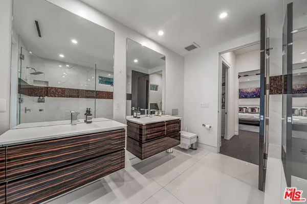 $40,000 | 511 North Rexford Drive, Beverly Hills, CA 90210