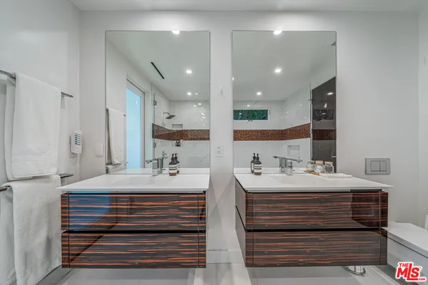 $40,000 | 511 North Rexford Drive, Beverly Hills, CA 90210