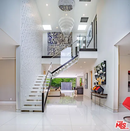 $40,000 | 511 North Rexford Drive, Beverly Hills, CA 90210