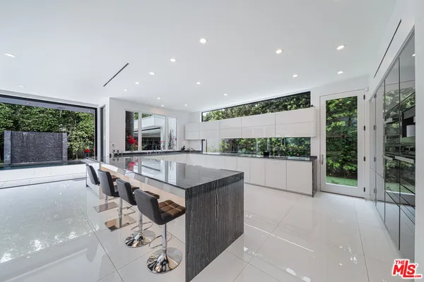 $40,000 | 511 North Rexford Drive, Beverly Hills, CA 90210